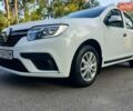 Белый Рено Логан, объемом двигателя 1 л и пробегом 52 тыс. км за 8500 $, фото 1 на Automoto.ua