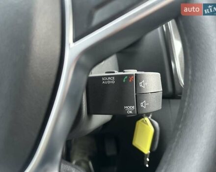Білий Рено Логан, об'ємом двигуна 0.9 л та пробігом 27 тис. км за 9350 $, фото 14 на Automoto.ua
