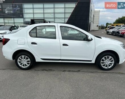 Білий Рено Логан, об'ємом двигуна 0.9 л та пробігом 82 тис. км за 9500 $, фото 8 на Automoto.ua