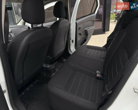 Білий Рено Логан, об'ємом двигуна 1.5 л та пробігом 257 тис. км за 7600 $, фото 15 на Automoto.ua