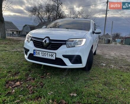 Білий Рено Логан, об'ємом двигуна 1 л та пробігом 99 тис. км за 8150 $, фото 3 на Automoto.ua