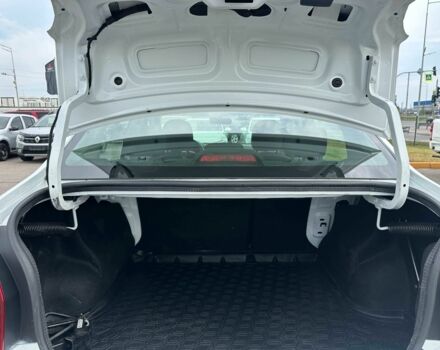 Белый Рено Логан, объемом двигателя 0.9 л и пробегом 82 тыс. км за 9500 $, фото 9 на Automoto.ua