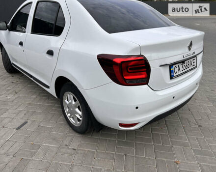 Білий Рено Логан, об'ємом двигуна 0.9 л та пробігом 60 тис. км за 11100 $, фото 4 на Automoto.ua