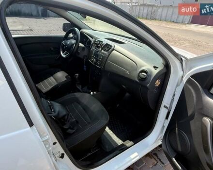Білий Рено Логан, об'ємом двигуна 1.46 л та пробігом 140 тис. км за 9000 $, фото 7 на Automoto.ua