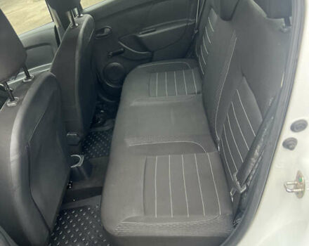 Білий Рено Логан, об'ємом двигуна 1.5 л та пробігом 67 тис. км за 9013 $, фото 8 на Automoto.ua