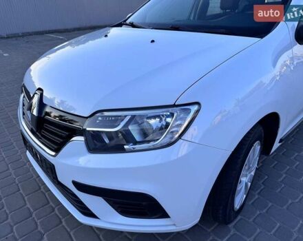 Белый Рено Логан, объемом двигателя 1 л и пробегом 105 тыс. км за 6900 $, фото 26 на Automoto.ua