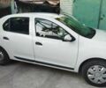 Белый Рено Логан, объемом двигателя 1 л и пробегом 200 тыс. км за 6100 $, фото 5 на Automoto.ua