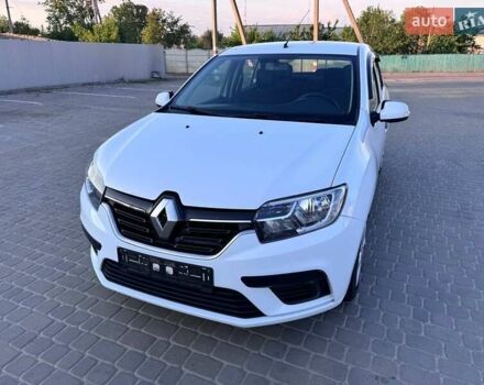 Белый Рено Логан, объемом двигателя 1 л и пробегом 105 тыс. км за 6900 $, фото 10 на Automoto.ua