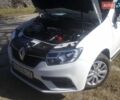 Белый Рено Логан, объемом двигателя 1 л и пробегом 77 тыс. км за 8100 $, фото 1 на Automoto.ua