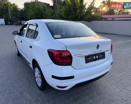 Белый Рено Логан, объемом двигателя 1 л и пробегом 105 тыс. км за 6900 $, фото 7 на Automoto.ua