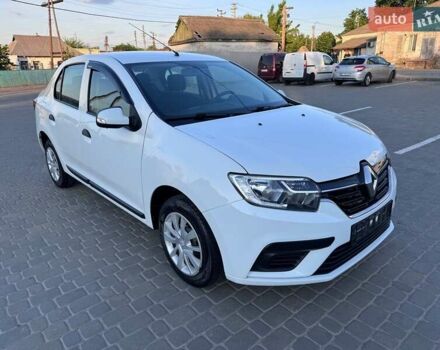 Белый Рено Логан, объемом двигателя 1 л и пробегом 105 тыс. км за 6900 $, фото 1 на Automoto.ua