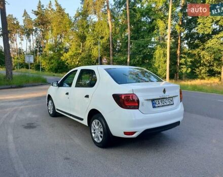 Белый Рено Логан, объемом двигателя 1 л и пробегом 52 тыс. км за 8500 $, фото 4 на Automoto.ua