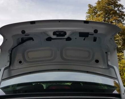 Белый Рено Логан, объемом двигателя 1.46 л и пробегом 180 тыс. км за 8450 $, фото 17 на Automoto.ua