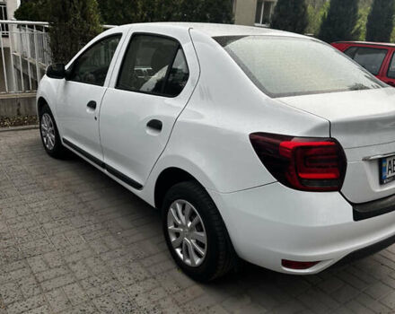 Белый Рено Логан, объемом двигателя 1 л и пробегом 55 тыс. км за 9200 $, фото 12 на Automoto.ua