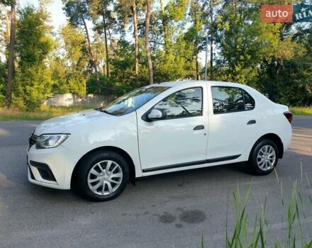 Белый Рено Логан, объемом двигателя 1 л и пробегом 52 тыс. км за 8500 $, фото 3 на Automoto.ua