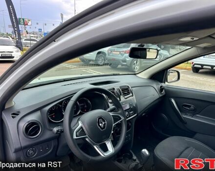 Белый Рено Логан, объемом двигателя 0.9 л и пробегом 82 тыс. км за 9914 $, фото 5 на Automoto.ua