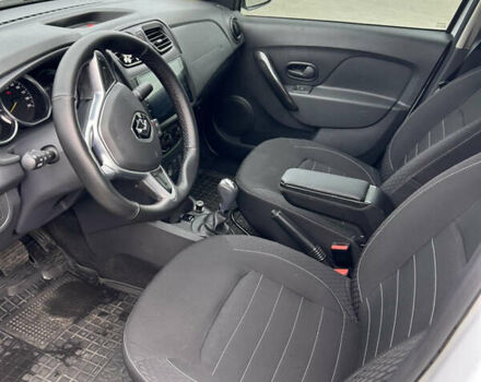 Білий Рено Логан, об'ємом двигуна 0.9 л та пробігом 60 тис. км за 11100 $, фото 7 на Automoto.ua