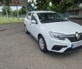 Белый Рено Логан, объемом двигателя 1 л и пробегом 160 тыс. км за 5700 $, фото 1 на Automoto.ua