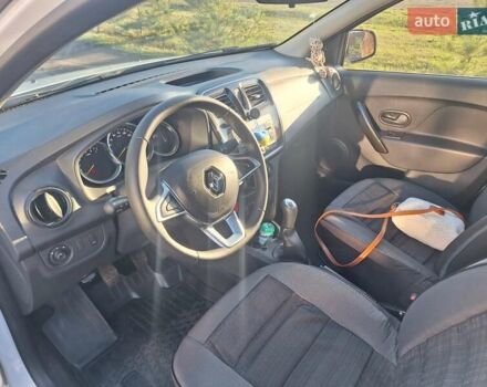 Білий Рено Логан, об'ємом двигуна 1.46 л та пробігом 17 тис. км за 13000 $, фото 8 на Automoto.ua