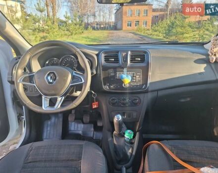 Білий Рено Логан, об'ємом двигуна 1.46 л та пробігом 17 тис. км за 13000 $, фото 7 на Automoto.ua