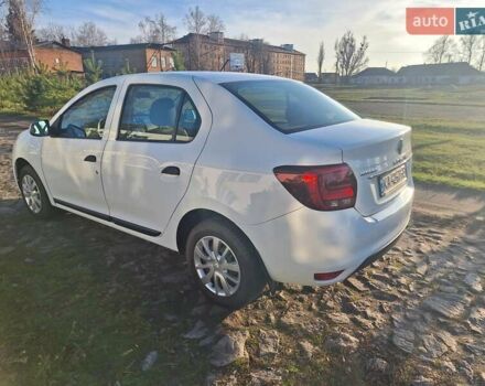 Білий Рено Логан, об'ємом двигуна 1.46 л та пробігом 17 тис. км за 13000 $, фото 6 на Automoto.ua