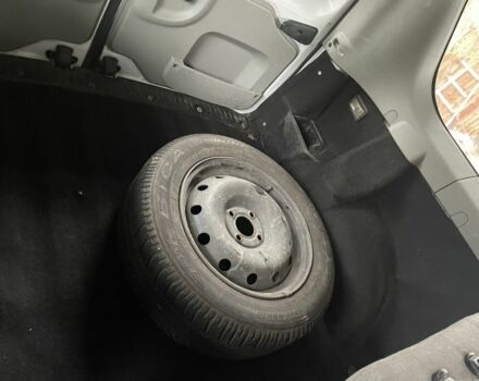 Білий Рено Логан, об'ємом двигуна 1.4 л та пробігом 200 тис. км за 1500 $, фото 2 на Automoto.ua