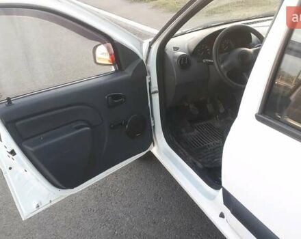 Белый Рено Логан, объемом двигателя 1.5 л и пробегом 223 тыс. км за 6000 $, фото 7 на Automoto.ua