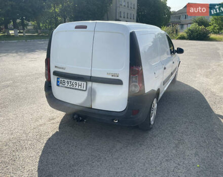Белый Рено Логан, объемом двигателя 1.6 л и пробегом 262 тыс. км за 3500 $, фото 11 на Automoto.ua