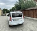 Белый Рено Логан, объемом двигателя 1.5 л и пробегом 170 тыс. км за 4400 $, фото 4 на Automoto.ua