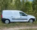 Белый Рено Логан, объемом двигателя 1.6 л и пробегом 401 тыс. км за 3500 $, фото 1 на Automoto.ua