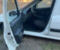 Белый Рено Логан, объемом двигателя 1.6 л и пробегом 401 тыс. км за 3500 $, фото 8 на Automoto.ua