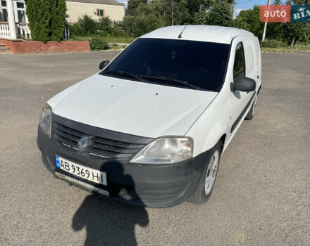 Белый Рено Логан, объемом двигателя 1.6 л и пробегом 262 тыс. км за 3500 $, фото 1 на Automoto.ua