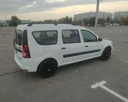 Белый Рено Логан, объемом двигателя 1.5 л и пробегом 247 тыс. км за 4000 $, фото 5 на Automoto.ua