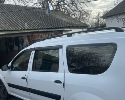 Белый Рено Логан, объемом двигателя 1.5 л и пробегом 300 тыс. км за 5500 $, фото 1 на Automoto.ua