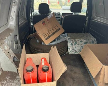 Білий Рено Логан, об'ємом двигуна 1.5 л та пробігом 500 тис. км за 2500 $, фото 2 на Automoto.ua