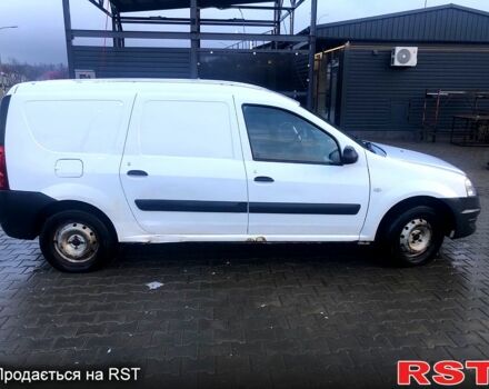 Белый Рено Логан, объемом двигателя 1.6 л и пробегом 0 тыс. км за 2700 $, фото 2 на Automoto.ua