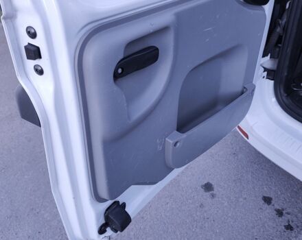 Білий Рено Логан, об'ємом двигуна 1.6 л та пробігом 231 тис. км за 6200 $, фото 14 на Automoto.ua