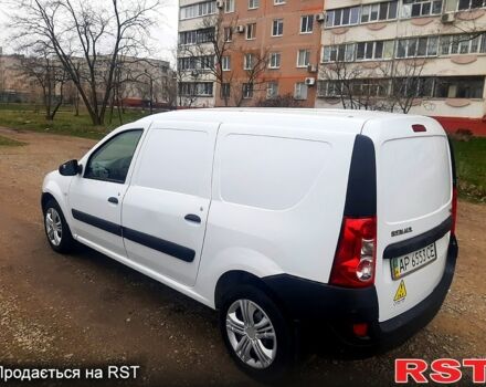 Белый Рено Логан, объемом двигателя 1.6 л и пробегом 170 тыс. км за 3500 $, фото 3 на Automoto.ua