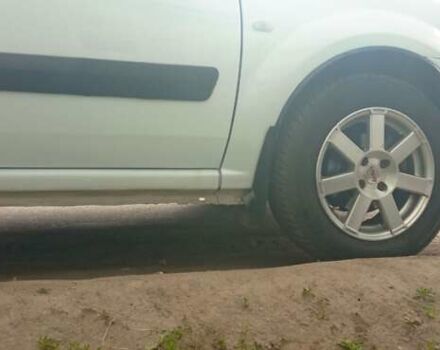 Білий Рено Логан, об'ємом двигуна 1.6 л та пробігом 184 тис. км за 6000 $, фото 11 на Automoto.ua