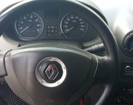 Білий Рено Логан, об'ємом двигуна 1.6 л та пробігом 184 тис. км за 6000 $, фото 17 на Automoto.ua