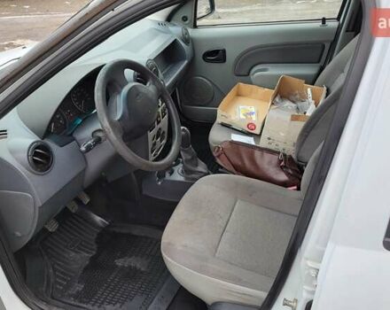 Рено Логан 2012 у Дніпро (Дніпропетровську) на Automoto.ua Білий Рено Логан, об'ємом двигуна 1.6 л та пробігом 300 тис. км за 4950 $, фото 4 на Automoto.ua