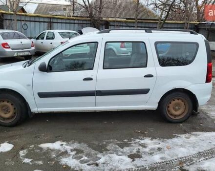 Белый Рено Логан, объемом двигателя 1.6 л и пробегом 300 тыс. км за 4950 $, фото 4 на Automoto.ua