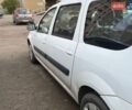 Белый Рено Логан, объемом двигателя 1.6 л и пробегом 423 тыс. км за 4200 $, фото 3 на Automoto.ua