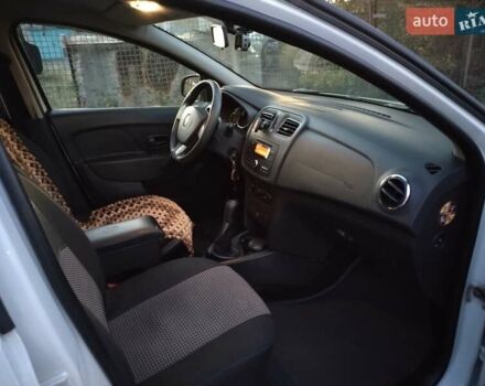 Белый Рено Логан, объемом двигателя 1.15 л и пробегом 93 тыс. км за 7500 $, фото 6 на Automoto.ua