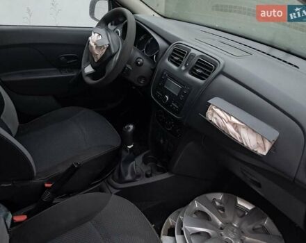 Білий Рено Логан, об'ємом двигуна 0 л та пробігом 250 тис. км за 3600 $, фото 6 на Automoto.ua