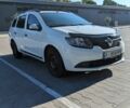 Білий Рено Логан, об'ємом двигуна 1.5 л та пробігом 275 тис. км за 5599 $, фото 1 на Automoto.ua