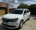 Белый Рено Логан, объемом двигателя 1.1 л и пробегом 250 тыс. км за 4901 $, фото 1 на Automoto.ua