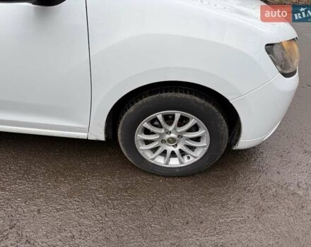 Белый Рено Логан, объемом двигателя 1.46 л и пробегом 190 тыс. км за 6900 $, фото 5 на Automoto.ua