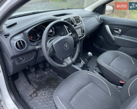 Білий Рено Логан, об'ємом двигуна 1.46 л та пробігом 270 тис. км за 6200 $, фото 7 на Automoto.ua