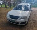 Белый Рено Логан, объемом двигателя 1.6 л и пробегом 190 тыс. км за 7500 $, фото 1 на Automoto.ua